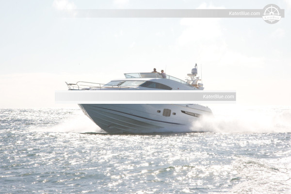 Denní pronájem jachty Fairline s posádkou Virginia-Key Miami