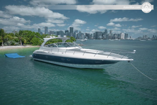 Pronájem luxusní lodi s kapitánem Nixon-Sandbar Miami