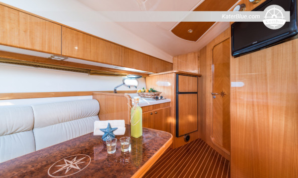 Nerano Skippered Luxury Day Charter Sorrento, Italien