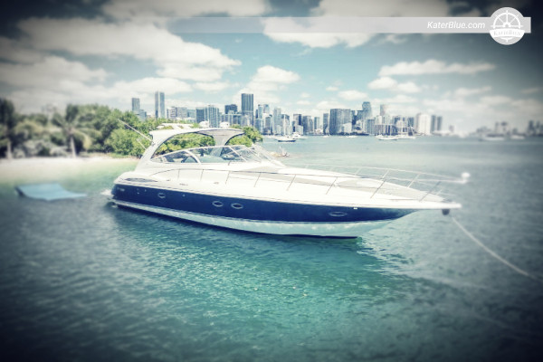 Pronájem luxusní lodi s kapitánem No-Name-Harbor Miami