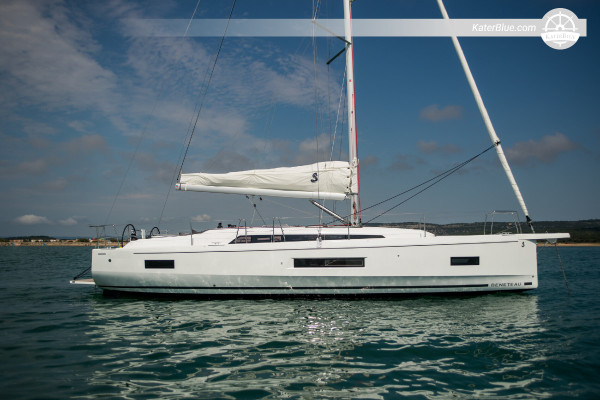 Location de bateau Beneteau avec nuitée à Fisher-Island, Miami