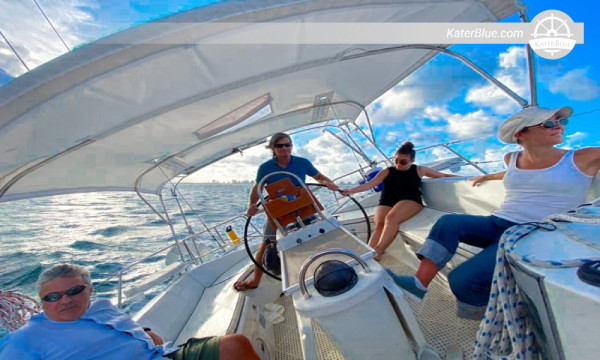 Location de bateau Beneteau à la demi-journée dans la baie de Biscayne, à Miami