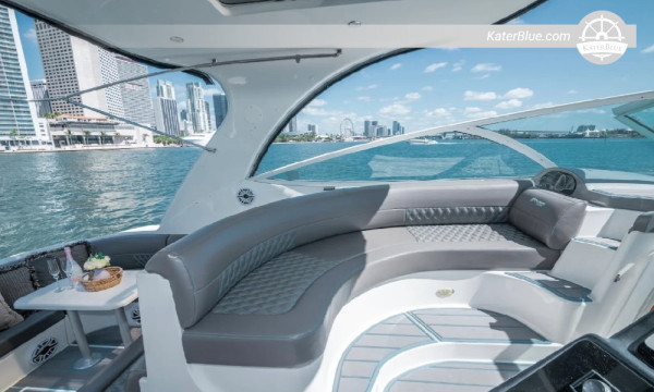 Skippered Express vessel day charter Sands-Key Miami
