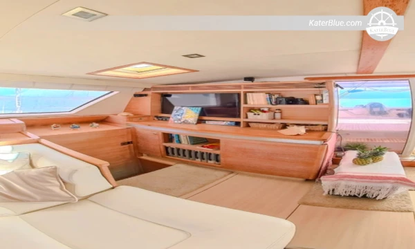 Catamaran fully catered charter offer Isla-Pelicano Panama