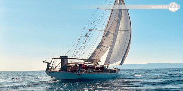 Santo Spirito Canal Cruise Day Charter Elegance Venice, Italy