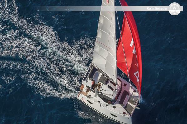 Elba 45ft crewed catamaran day charter Miami United-States