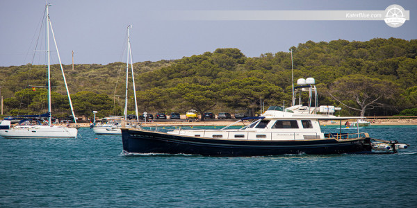 Ugentlig chartertur Smag Fornells' fiske- og skaldyrslækkerier Menorca, Spanien
