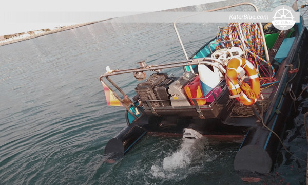 Compre um barco de polietileno nas Ilhas Canárias, Espanha.