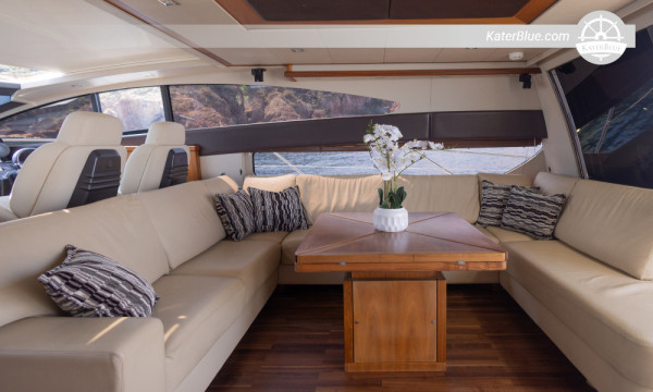 Lyxyacht med besättning dagssegel Sainte-Marguerite Cannes Frankrike