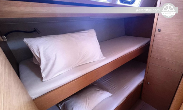 Erkunden Sie dichte Kiefernwälder auf einem wöchentlichen Charterausflug ab Pirovac, Kroatien