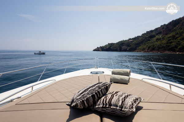 22m yacht overnight charter Saint-Honorat Cannes France