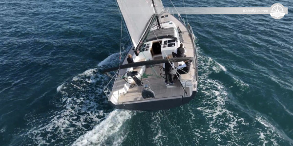 Découvrez Tripuljak avec une location de bateau sans équipage à la semaine à Trogir, en Croatie