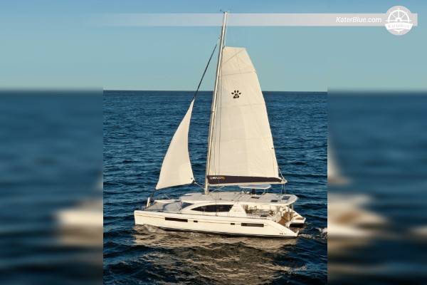 4 cabins catamaran crewed weekly sail Miami United-States
