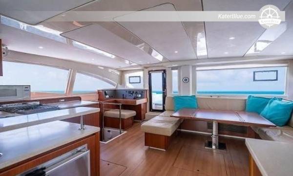 4 cabins catamaran crewed day sail Miami United-States
