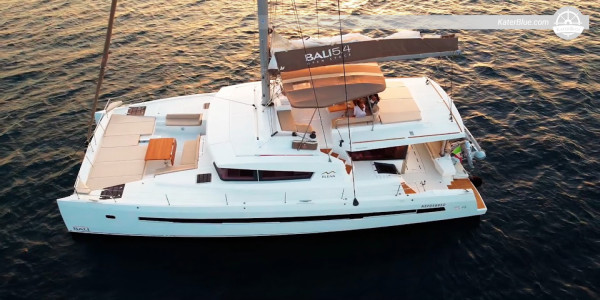 Veckovis skeppare-charter Bali 5.4 till Amalfikusten Sardinien, Italien