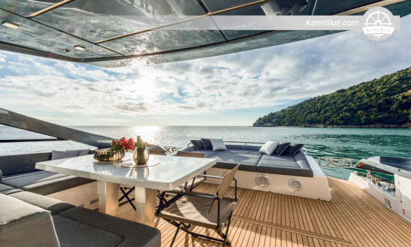 Pershing 9X Weekly 4-Cabins Yacht Charter Antibes, France