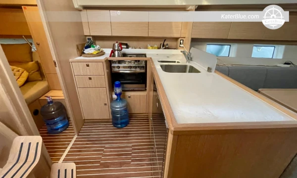 Bavaria 12m 3-kabinowy czarter bareboat Vonista, Grecja