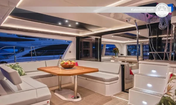 High-end weekly catamaran cruise Zanzibar Tanzania