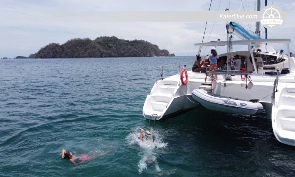 Explore o pôr do sol em Manuel Antonio e pratique snorkeling em Pez-Vela, Costa Rica.