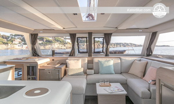 11m Fountaine Pajot Catamaran Weekly Charter Lagos, Portugal