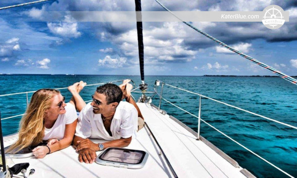 Location de yacht de 17 mètres pour découvrir les jardins de corail à George Town, îles Caïmans