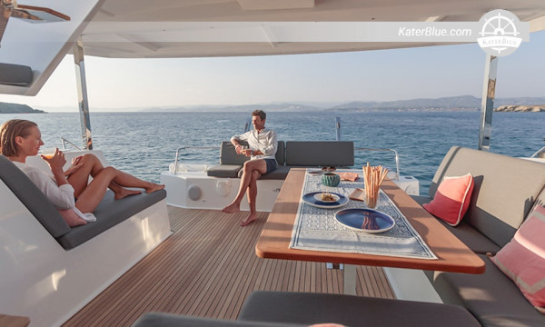 11m Fountaine Pajot Catamaran Weekly Charter Lagos, Portugal