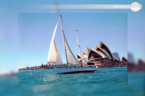 Tagescharter für eine Segelyacht für 50 Personen ab Drummoyne, Australien