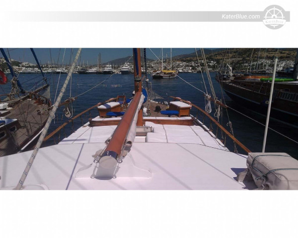 Evening Charter with 1 Cabin Motor Yacht Kwun Tong, Hong Kong