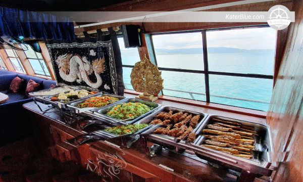 Pronájem luxusní jachty - molo Samui Inner River Jetty a dobrodružství na vápencových ostrovech