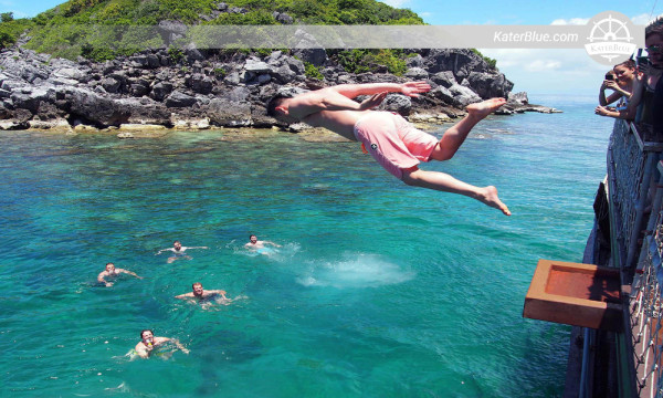 Pronájem luxusní jachty - molo Samui Inner River Jetty a dobrodružství na vápencových ostrovech