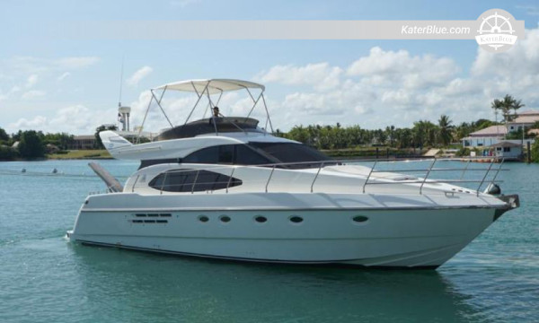 Noleggio di yacht di lusso per 8 ore a Palmilla Beach, Marina Cap Cana