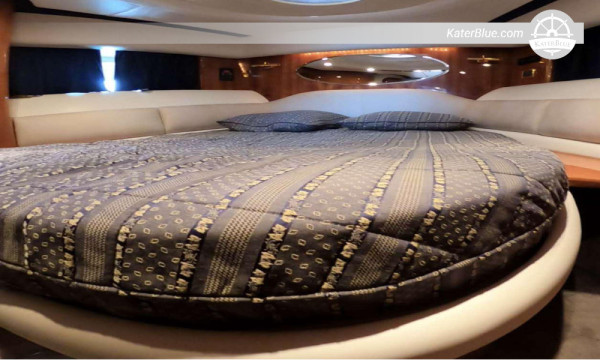 Wöchentliche Charterfahrten mit Skipper von Marina Orikum zur Albanischen Riviera und den Ionischen Inseln auf einer Luxusyacht, Albanien