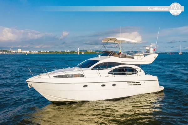 Lista 2: Cholón, Playa Blanca i Playa Azul Getaway – Dzienny czarter jachtu motorowego Azimut 46 Fly (8 godzin)