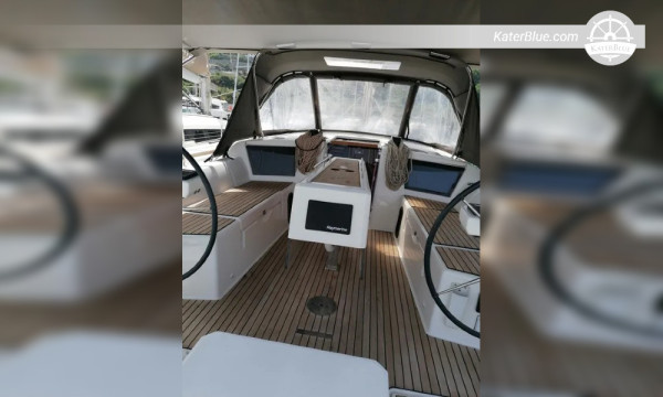 Verkaufe voll funktionsfähige Dufour 390 Segelyacht, Baujahr 2019, Standort: Capo d'Orlando, Italien