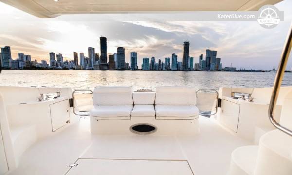 Dagtocht naar Isla Rosario – 8 uur durende chartertocht vanuit Cartagena aan boord van de Azimut 46