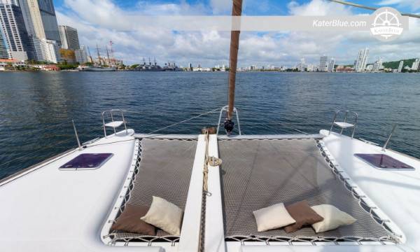 Malebné ostrovy a skryté pláže – 8hodinová plavba katamaránem Lagoon 40 z Cartageny