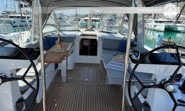 Ugentlig bareboat-sejlads – Kroatiske herskers ruter ombord på Beneteau Oceanis 54 fra Marina Baotić
