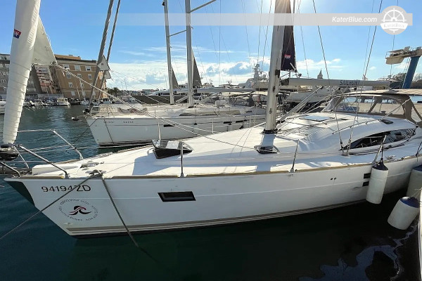 Meraviglie della Dalmazia meridionale - Noleggio yacht senza equipaggio dal porto turistico di Zara, Croazia