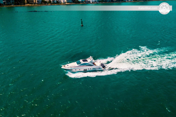 استئجار يخت Azimut 62S لمدة 8 ساعات إلى جزيرة إيسلا غراندي - طائرة إسكوبار وأشجار المنغروف ولا بيسينا الطبيعية