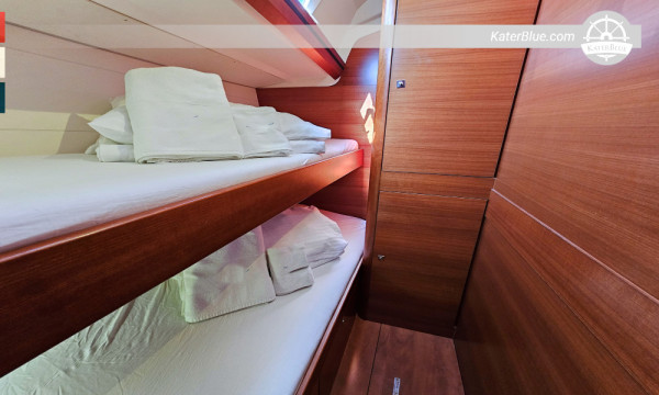 7-Nächte-Segelcharter ohne Segelboot: Marina Kaštela, Brač, Hvar, Pelješac und Abenteuer auf den Paklinski-Inseln
