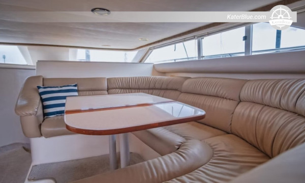 8-timers privat chartertur til Taboga Island ombord på Sea Ray 47 Motor Yacht fra Marina Flamenco, Panama