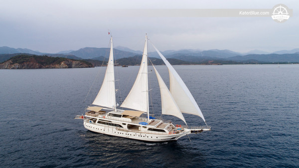 Sale Fully Operational 34m Wooden Gulet with 10 Cabins, 20 Pax in Fethiye, Turkey 