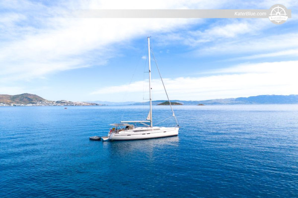 Sewa Kapal Pesiar Tanpa Awak Mingguan – Saronic Serenity: Alimos ke Spetses & Kembali