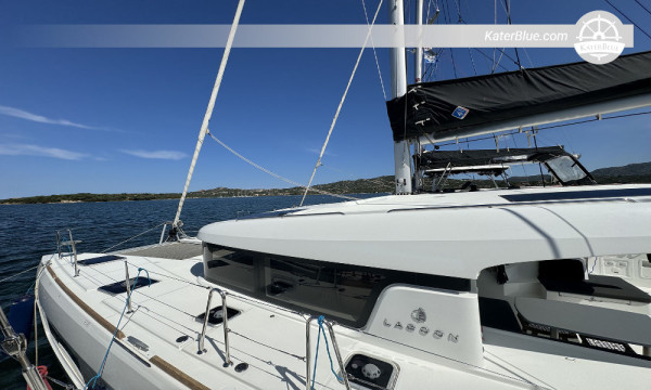 Escapade de 8 heures en Corse du Sud – Îles Lavezzi, Cavallo et falaises de Bonifacio à bord du Lagoon 40 au départ de Cugnana