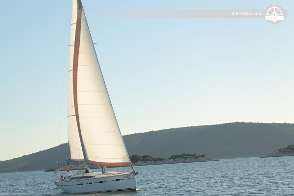 Alquiler de velero semanal con patrón desde Porto di Ponza: aventura de isla en isla