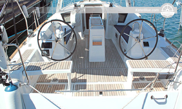 Iate à vela Beneteau Oceanis 38.1 de 2019 à venda em Barcelona, ​​Espanha.