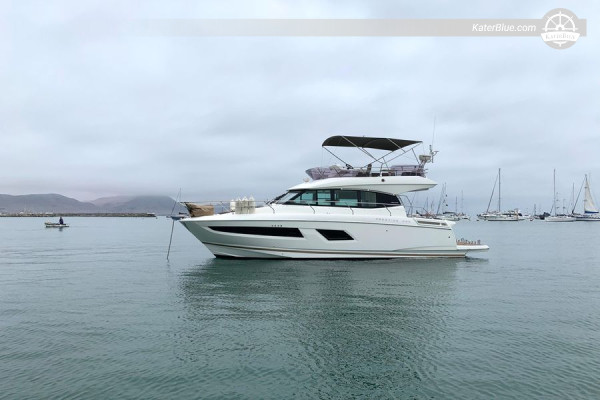 8-timers chartertur til Isla Viveros ombord på Prestige 420 fra Marina Flamenco, Panama