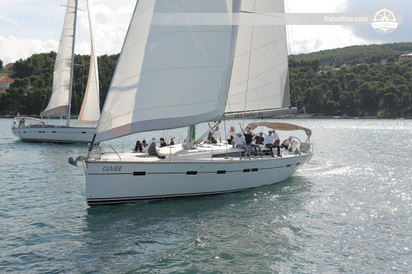 Alquiler de velero semanal con patrón desde Porto di Ponza: escapada de lujo a Capri y las Islas Pontinas