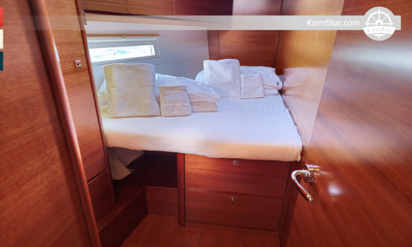 7-Nächte-Segelcharter ohne Segelboot: Marina Kaštela, Brač, Hvar, Pelješac und Abenteuer auf den Paklinski-Inseln