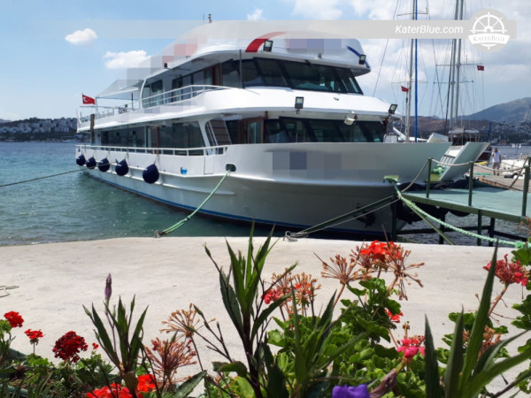 Yacht à moteur en acier de 36 m, construction 2012, certifié pour 250 passagers, basé à Muğla – Équipé de panneaux solaires et prêt pour la location